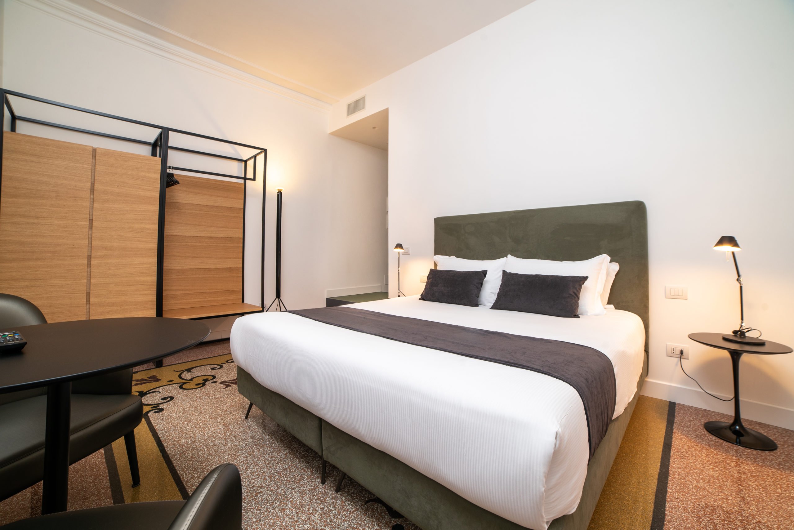 <b>Youroom<br> Boncompagni</b>