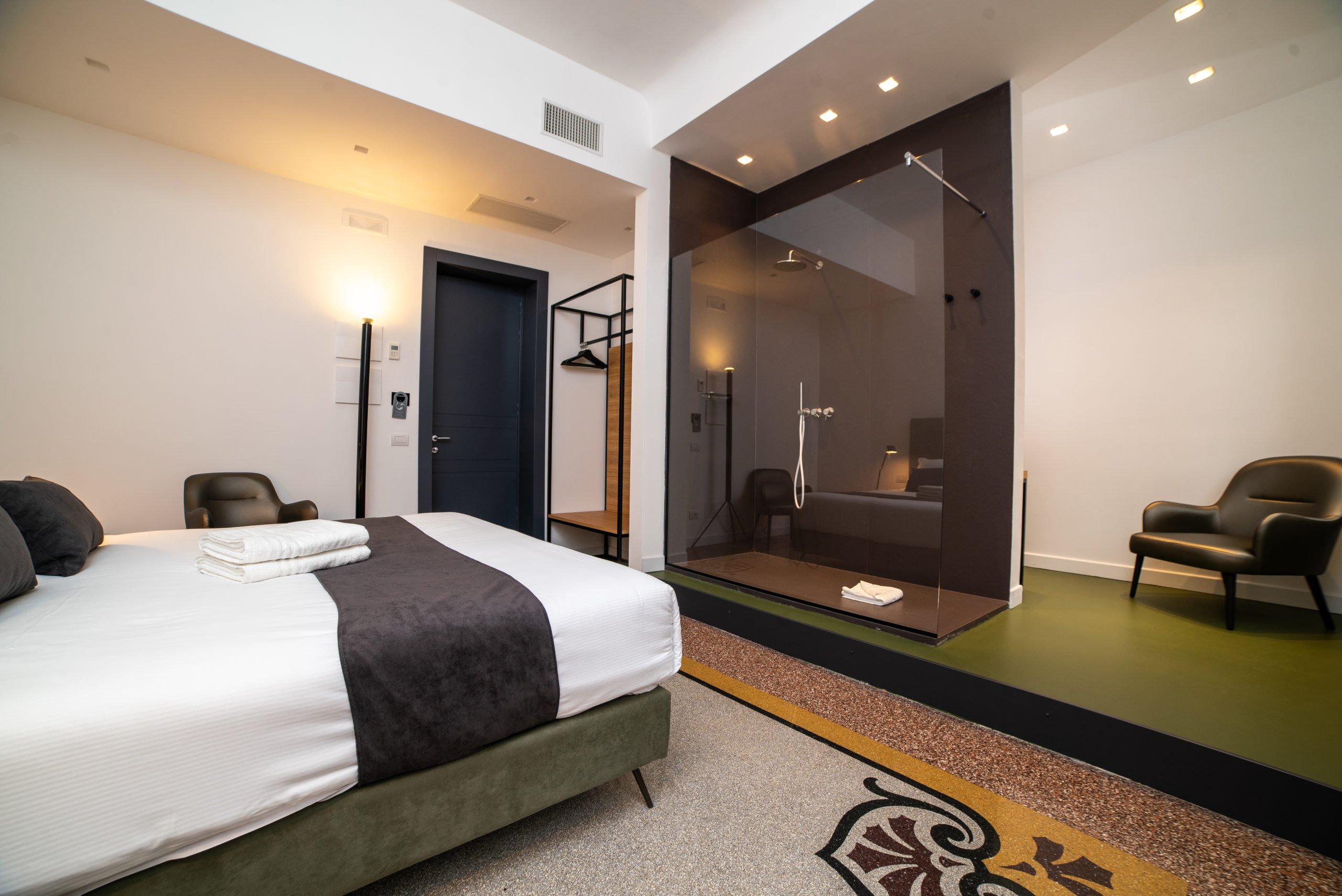 <b>Youroom<br> Boncompagni</b>