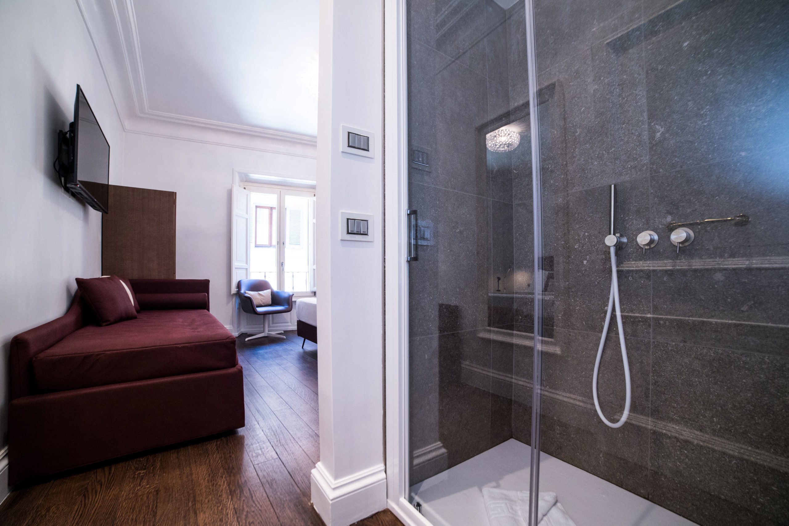 <b>Deluxe Triple Room</b>