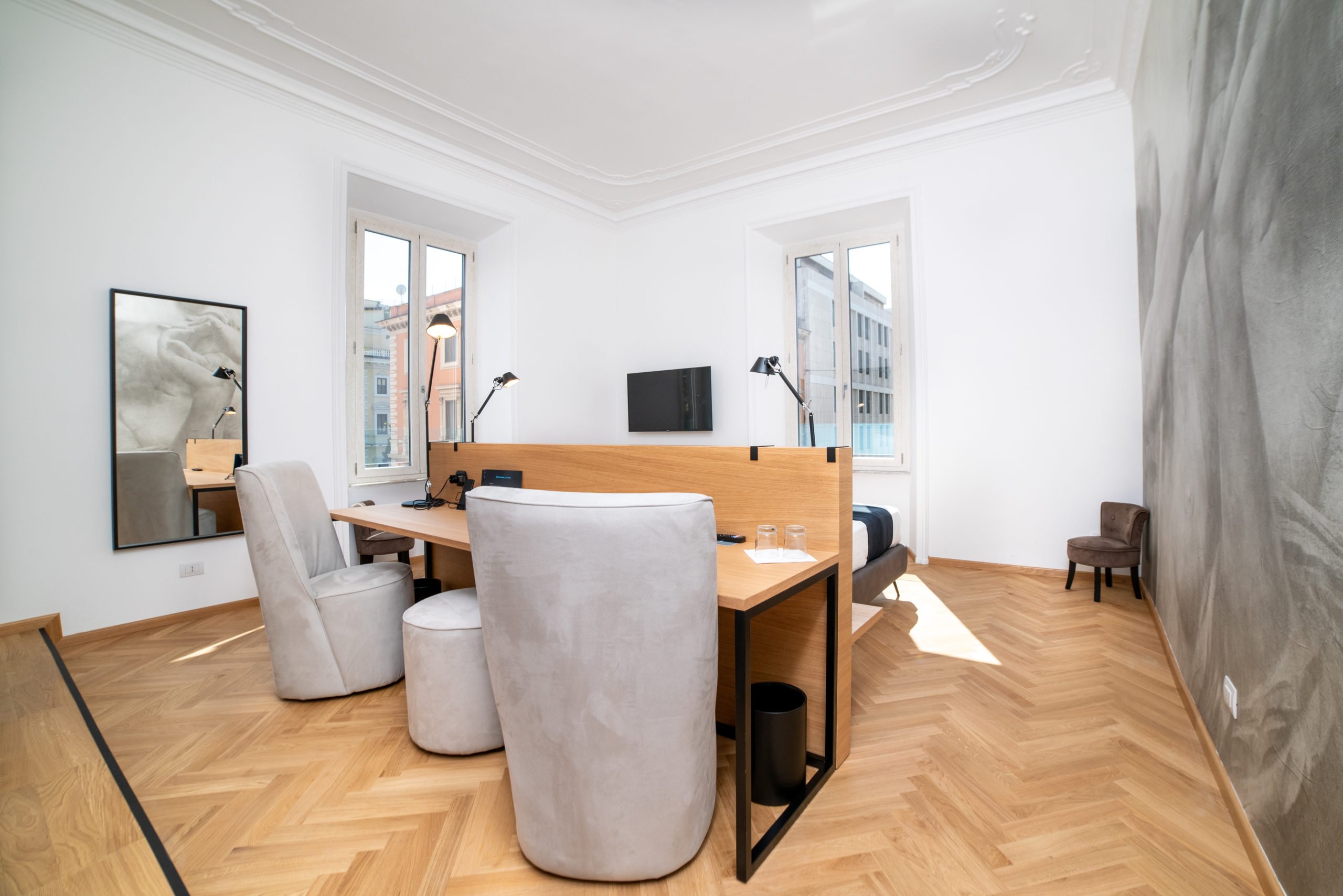 <b>Youroom<br> Abruzzi</b>