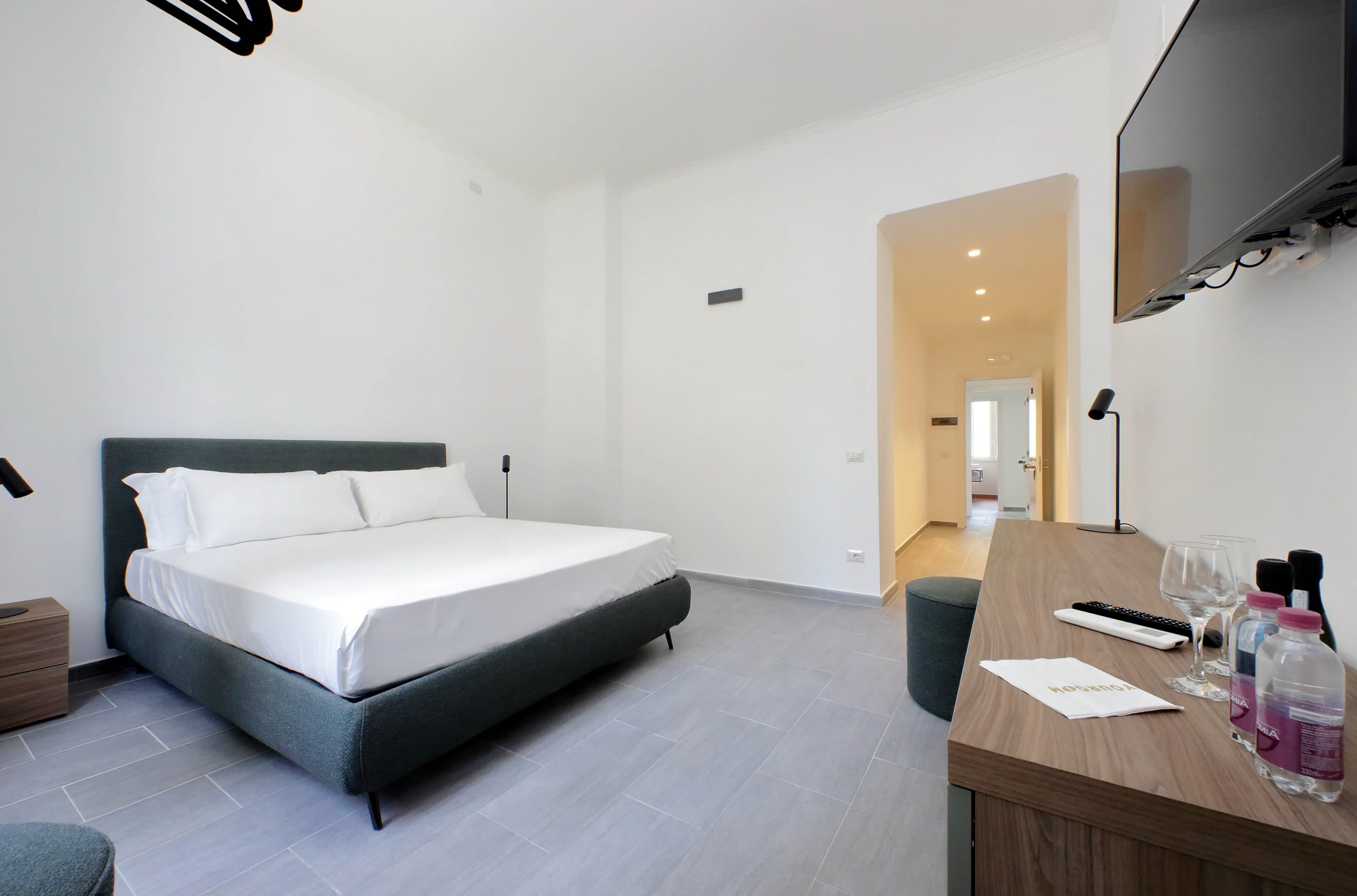 <b>SUPERIOR DOUBLE ROOM </b>