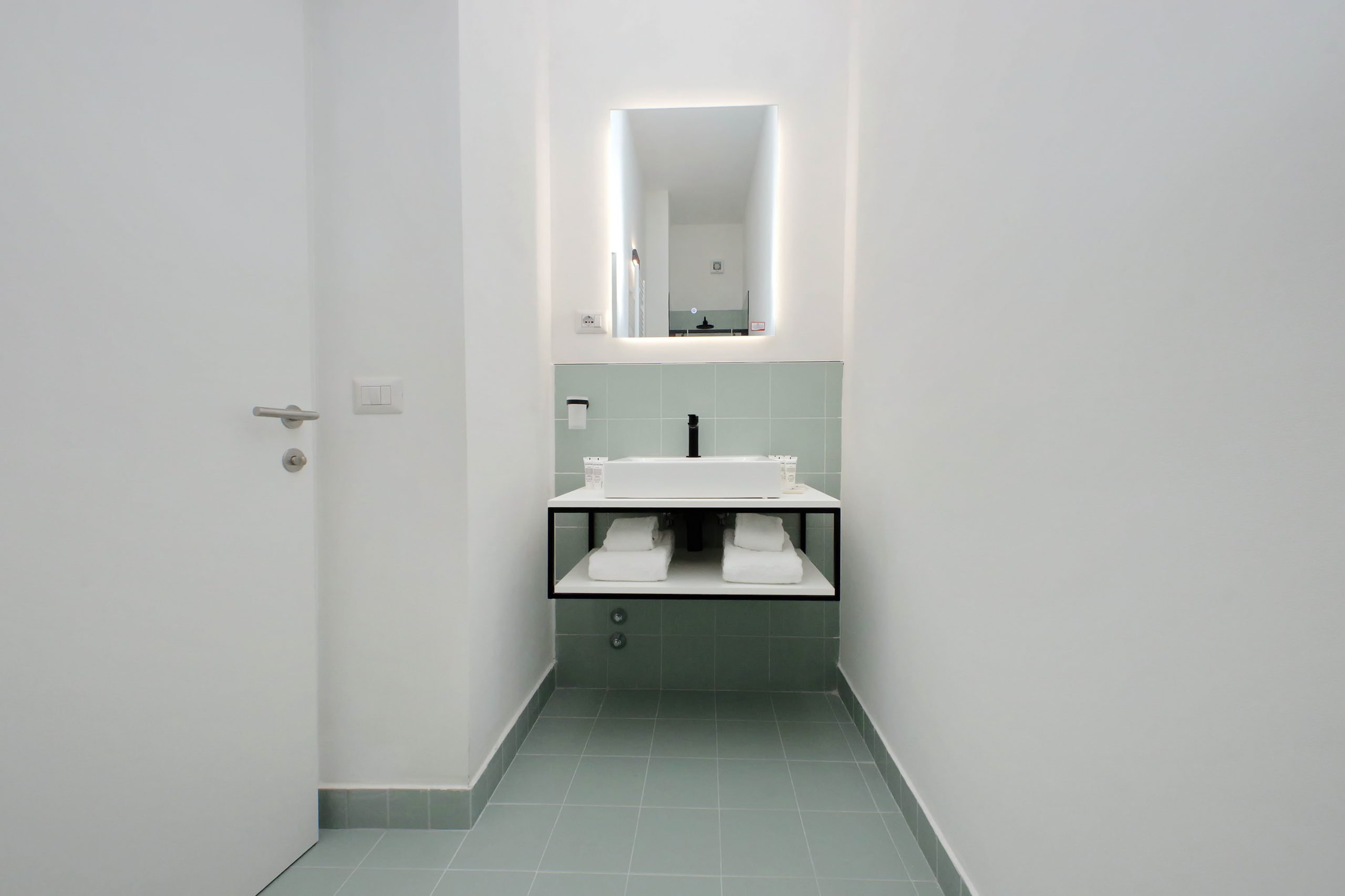 <b>SUPERIOR DOUBLE ROOM </b>