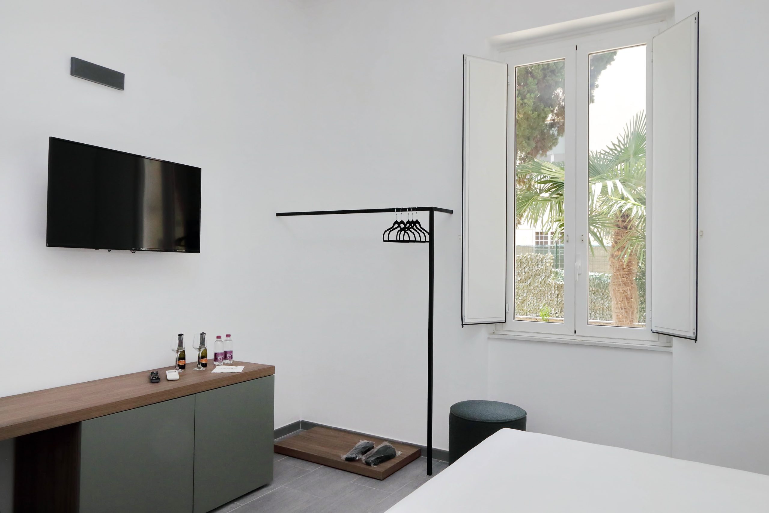 <b>SUPERIOR DOUBLE ROOM </b>