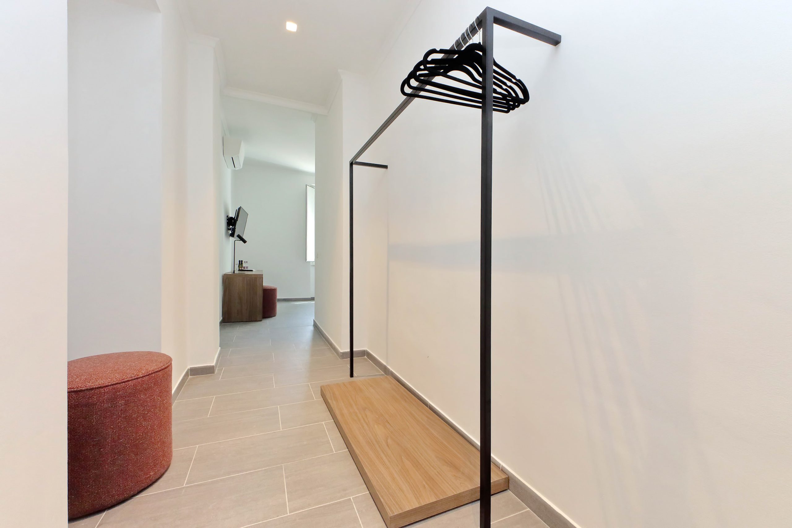 <b>DELUXE DOUBLE ROOM </b>