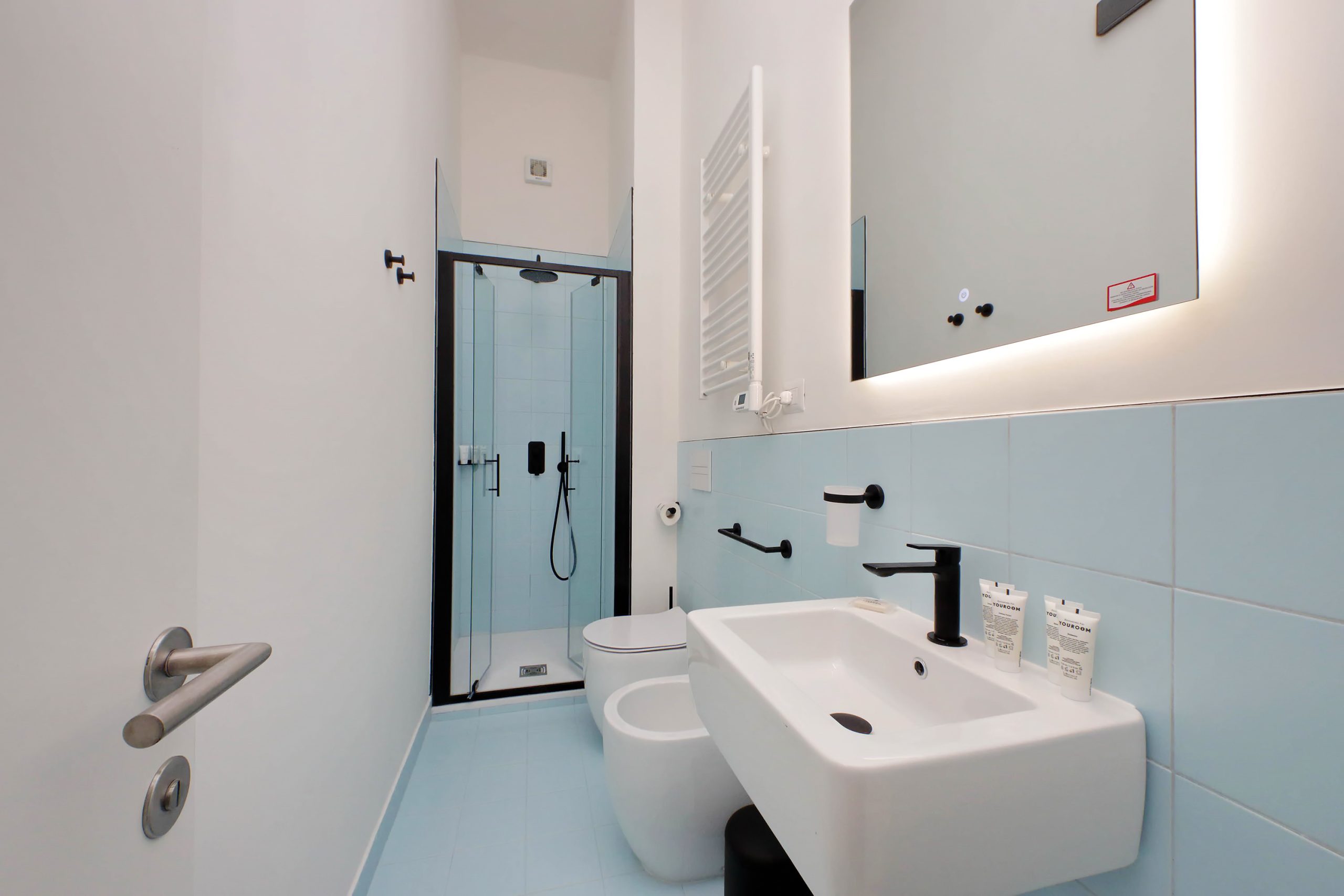 <b>DELUXE TRIPLE ROOM </b>