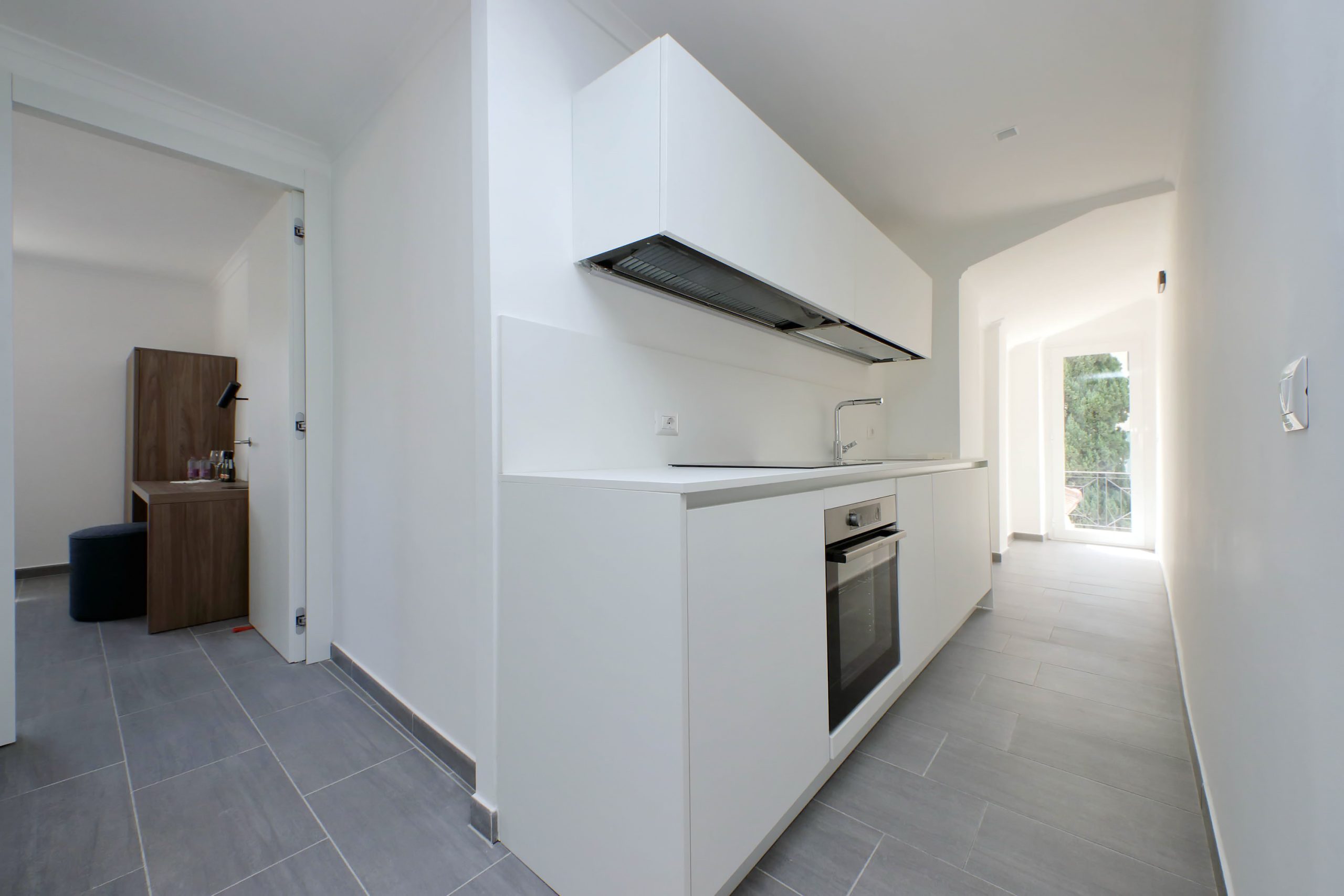 <b>TOP FLOOR WITH TERRACE </b>