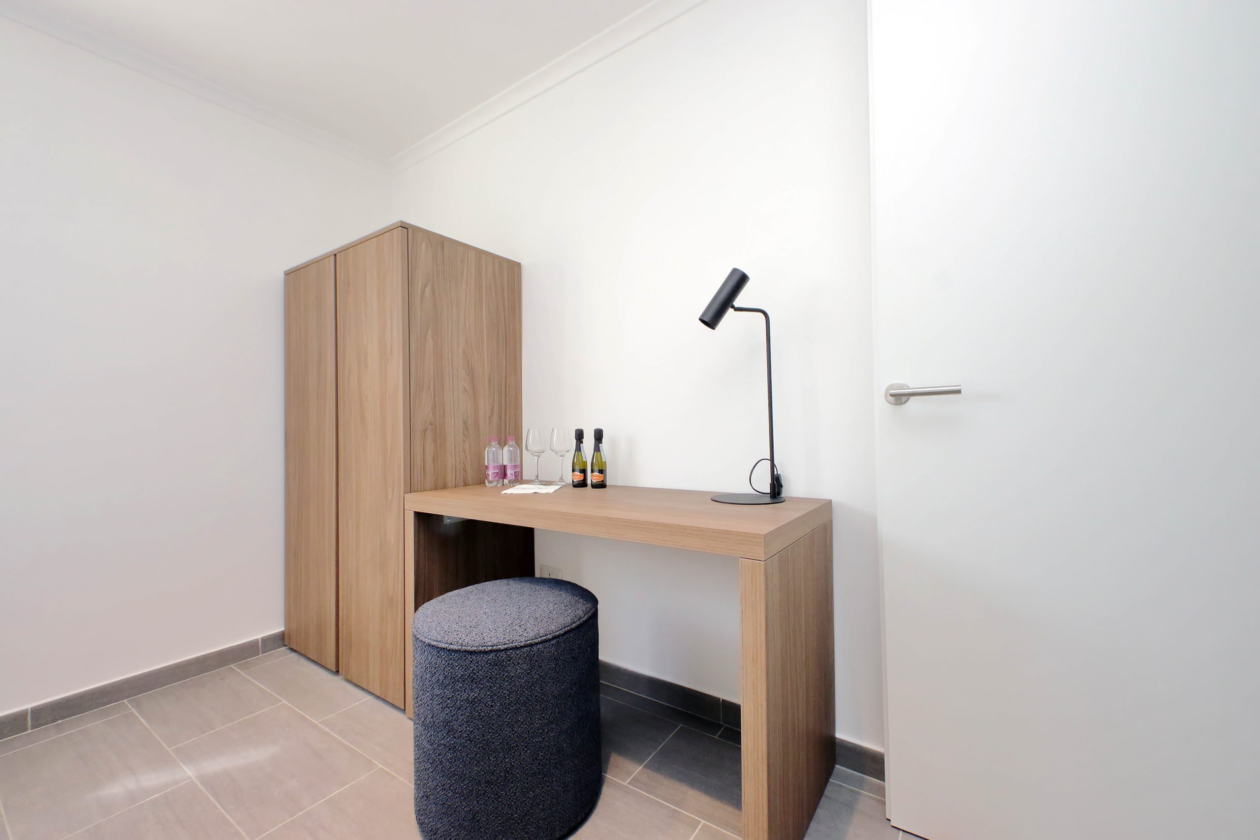 <b>TOP FLOOR WITH TERRACE </b>